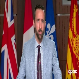 Políticos y médicos canadienses condenan la censura de la investigación científica y la ocultación de información sobre los riesgos de las vacunas para los niños