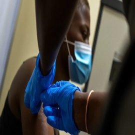 MSF pide a países apoyar propuesta de excepción de patentes en fármacos y vacuna contra COVID