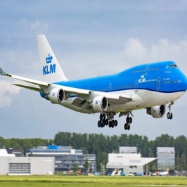 Las aerolíneas se enfrentan al problema de los coágulos, con recomendaciones de no viajar a las personas vacunadas