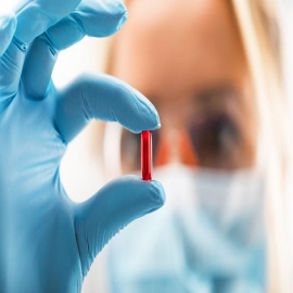 Investigadores en EU descubren medicamento que elimina transmisión de COVID-19 en un solo día